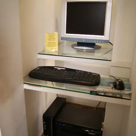 Le Windsor, Jungle Art Otel Nice