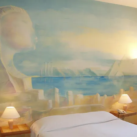 Отель Le Windsor, Jungle Art 4*