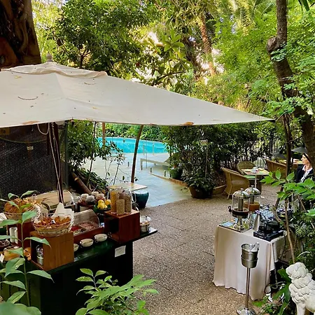 Hotel Le Windsor, Jungle Art